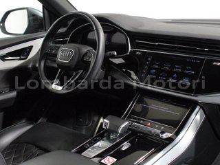 AUDI Q8 45 3.0 tdi mhev quattro tiptronic