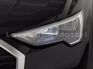 AUDI Q3 35 1.5 tfsi mhev business s-tronic