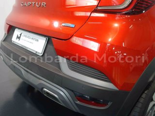 RENAULT Captur 1.6 e-tech hybrid rs line 145cv auto