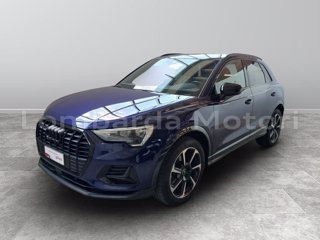 AUDI Q3 35 2.0 tdi identity black s-tronic