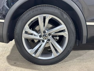 VOLKSWAGEN Tiguan 2.0 tdi r-line 150cv dsg