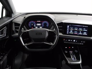 AUDI Q4 e-tron 40 business advanced