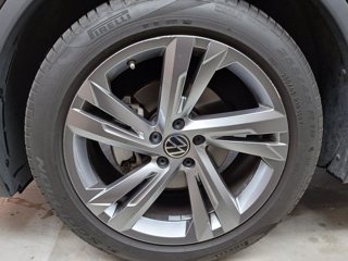 VOLKSWAGEN Tiguan 2.0 tdi r-line 150cv dsg